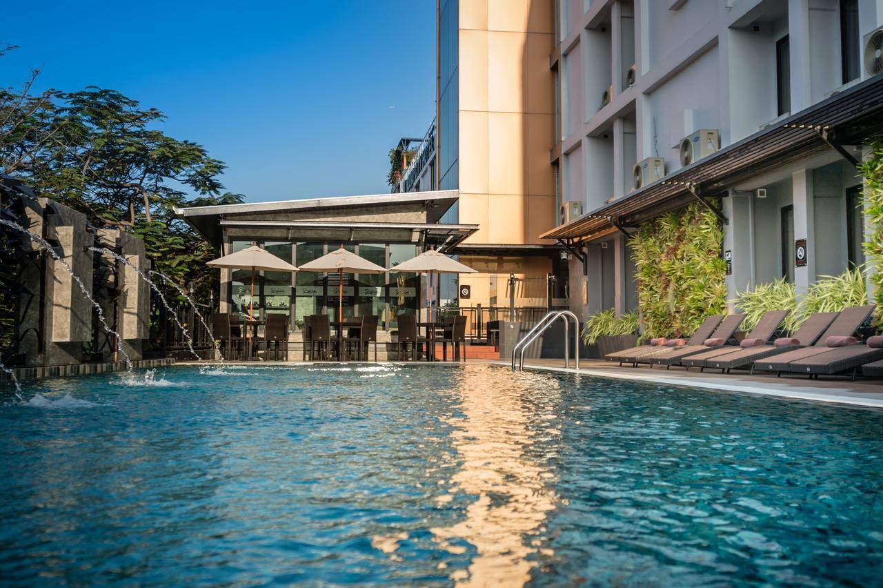 ヌーボ シティ ホテル バンコク都 エクステリア 写真